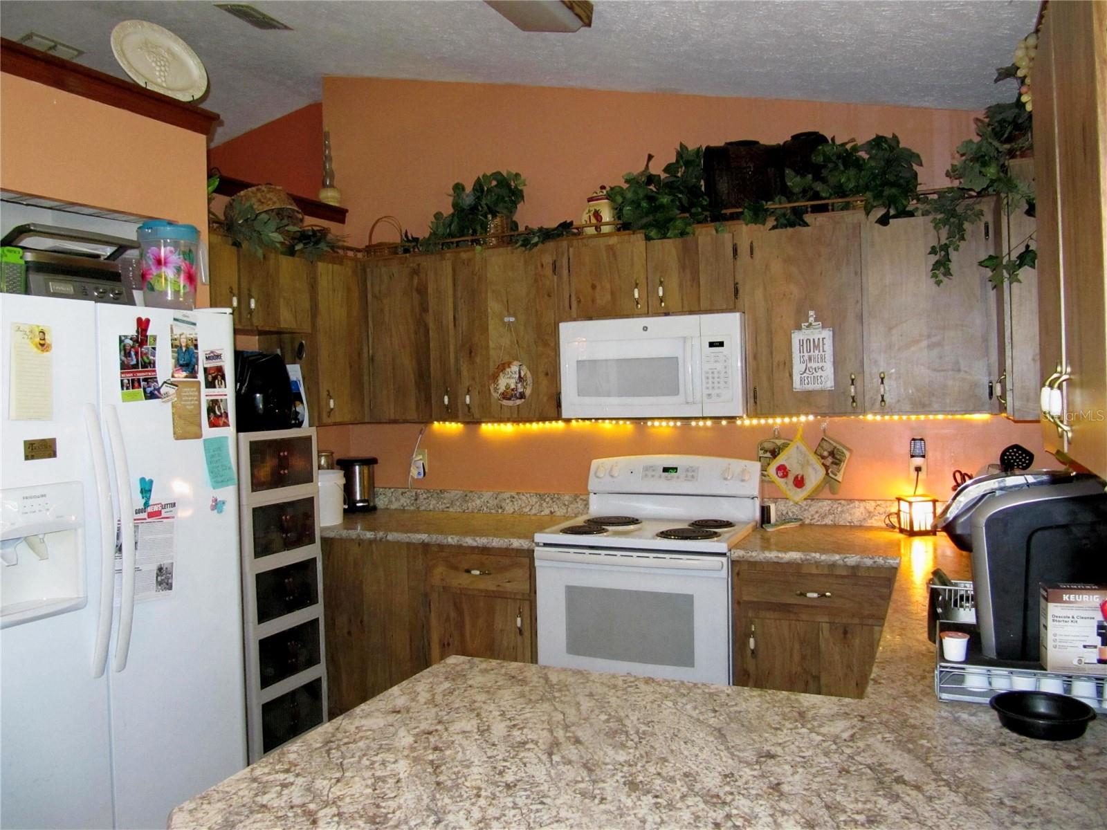 Image 14 of 23 For 11815 84th Avenue