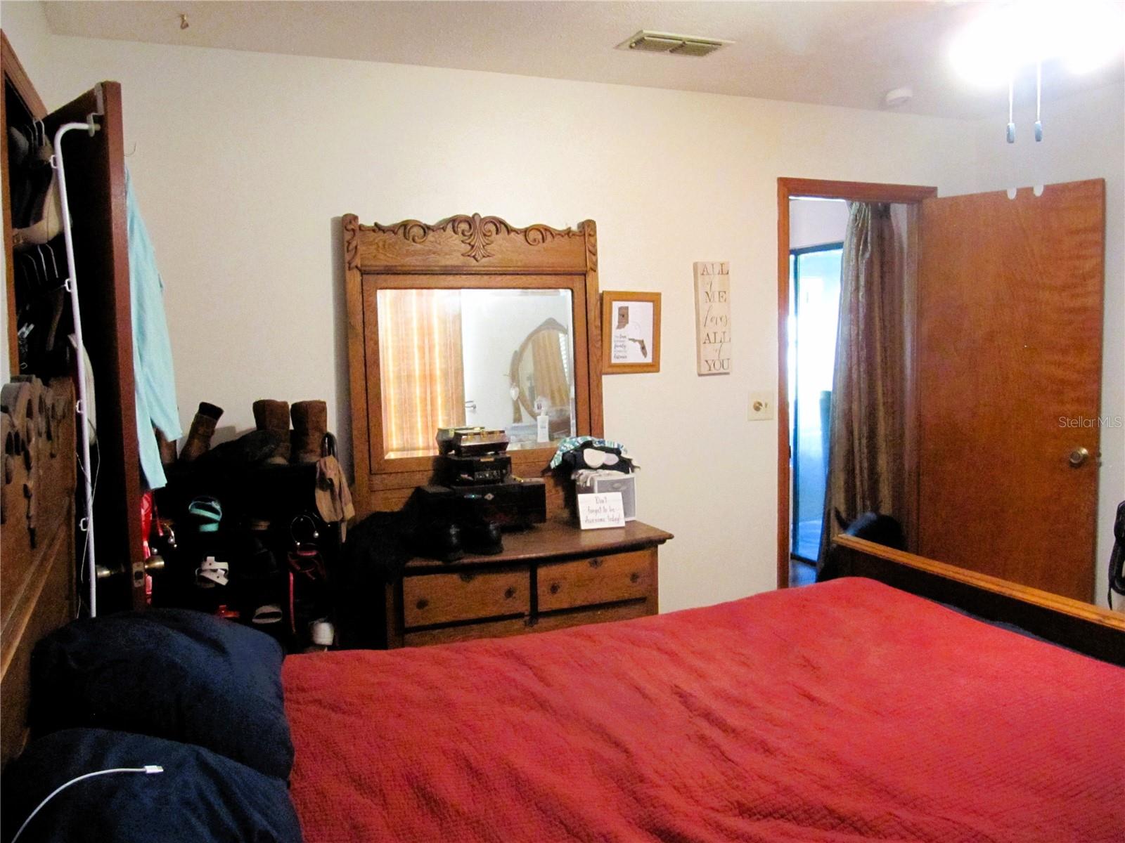 Image 17 of 23 For 11815 84th Avenue