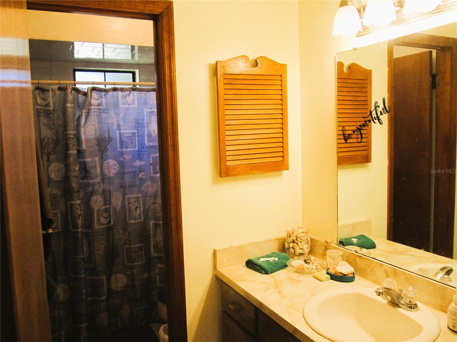 Image 18 of 23 For 11815 84th Avenue