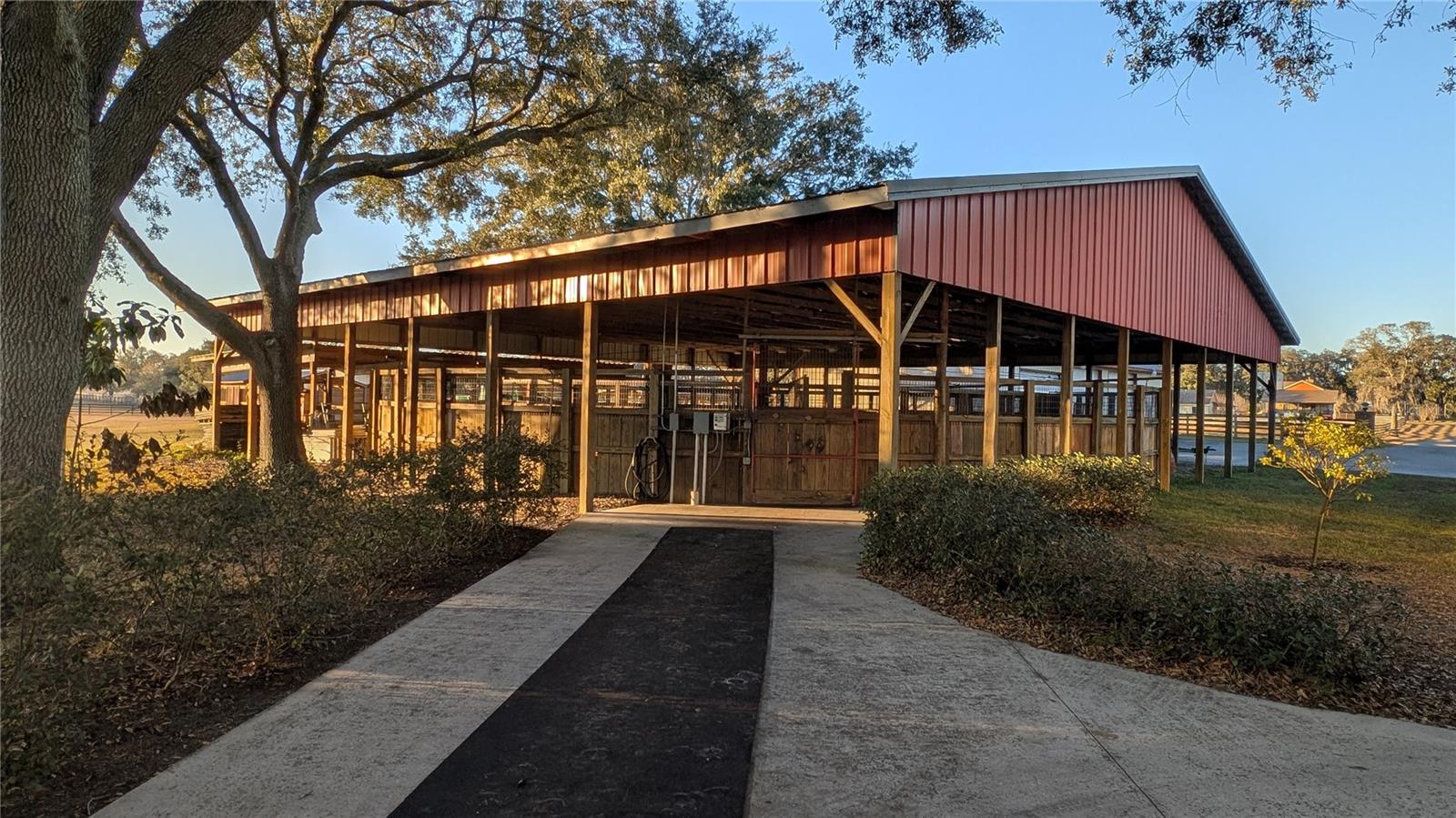 Listing photo id 8 for 18800 47th Place