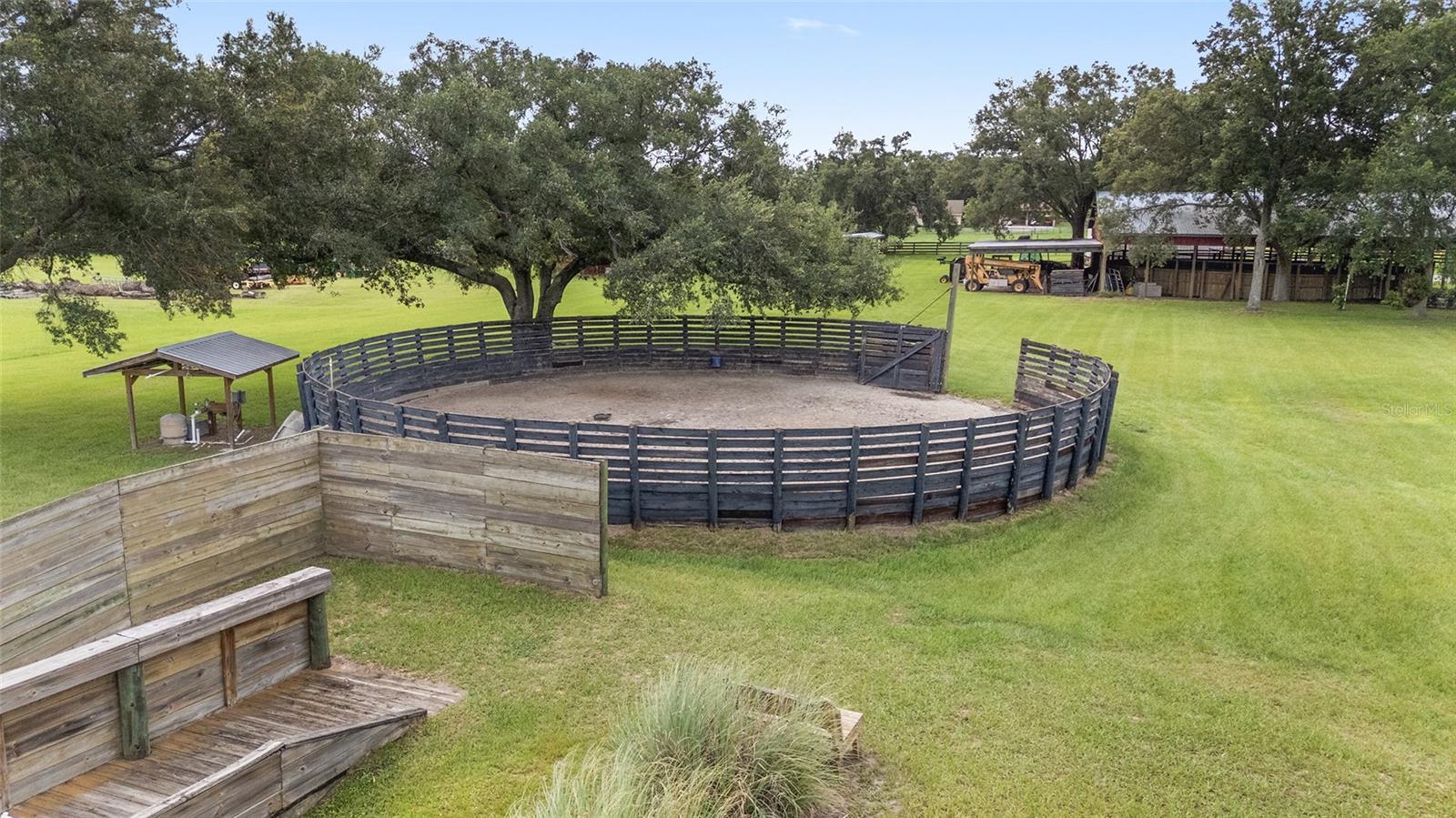 Listing photo id 20 for 18800 47th Place