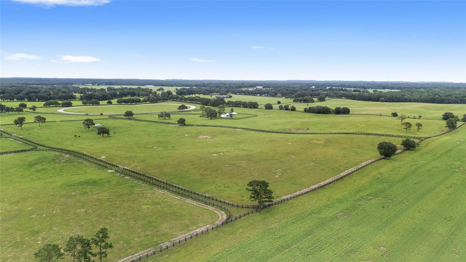 Listing photo id 29 for 18800 47th Place