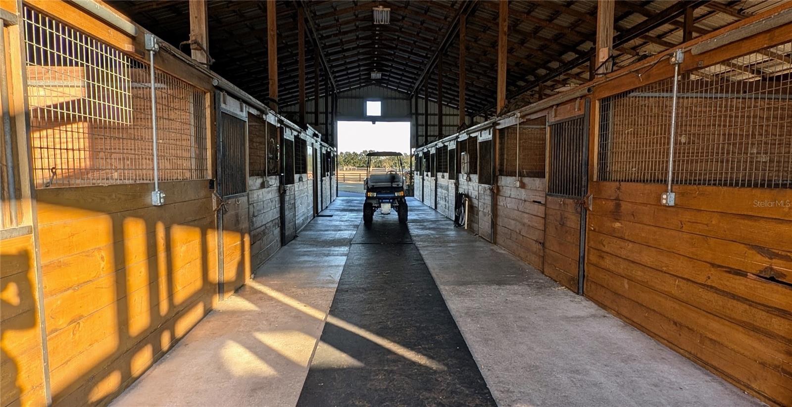 Listing photo id 7 for 18800 47th Place