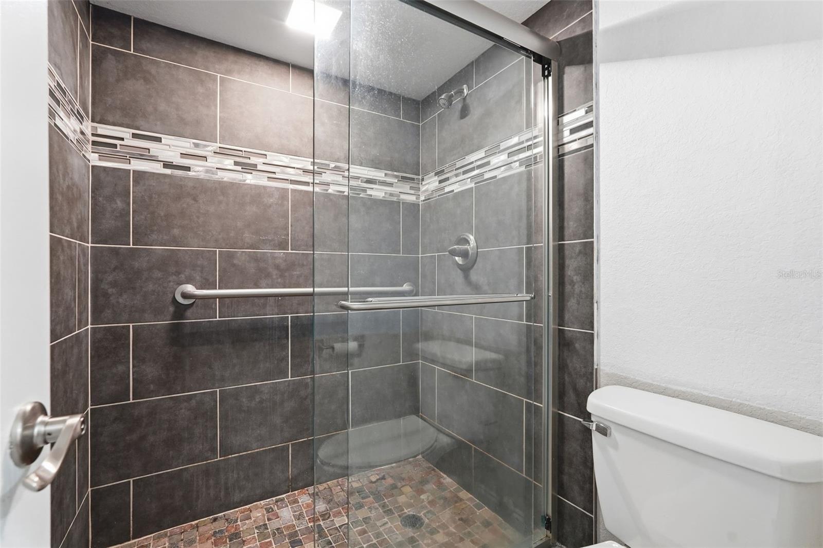 Image 11 of 36 For 2843 3rd Street 109