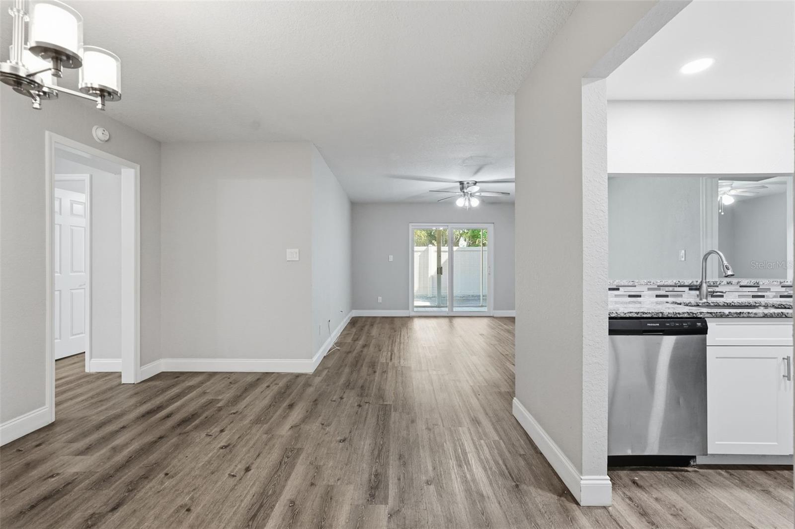 Image 21 of 36 For 2843 3rd Street 109