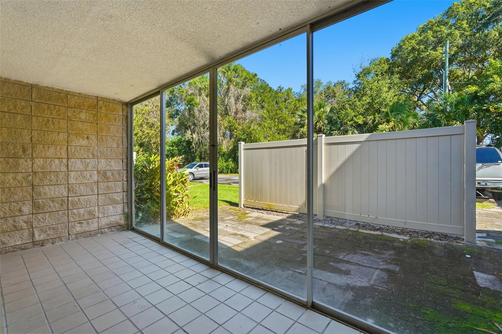 Image 25 of 36 For 2843 3rd Street 109