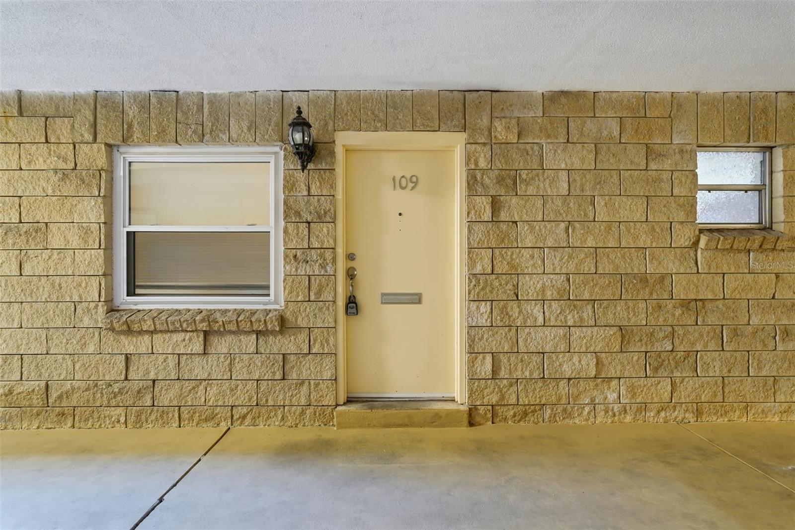 Image 31 of 36 For 2843 3rd Street 109