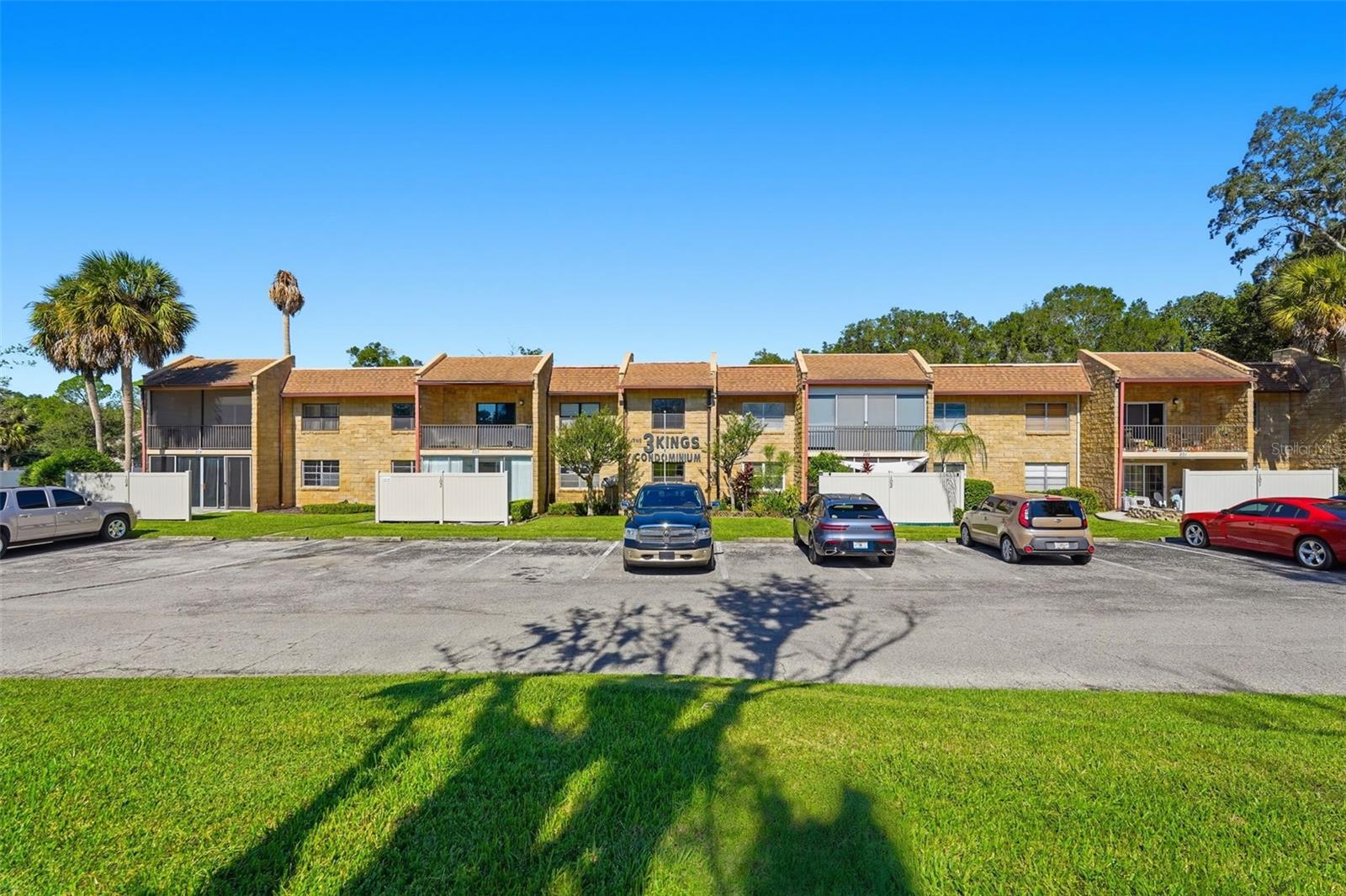 Image 32 of 36 For 2843 3rd Street 109