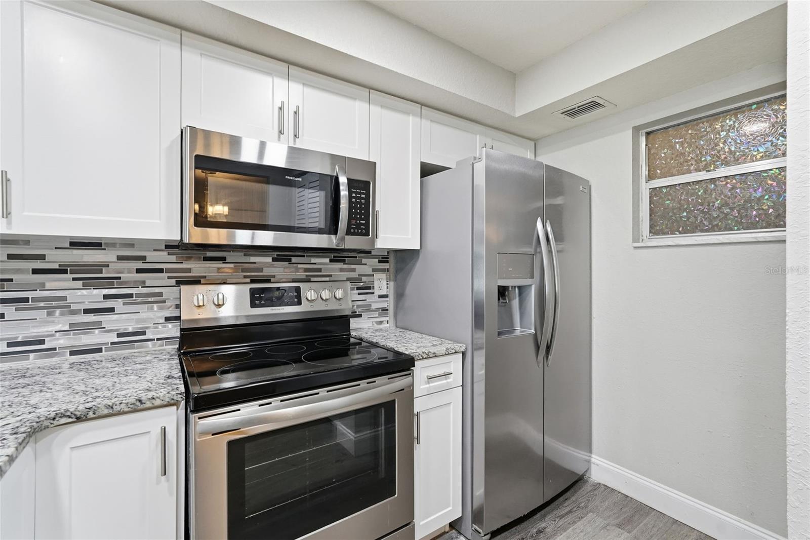 Image 4 of 36 For 2843 3rd Street 109