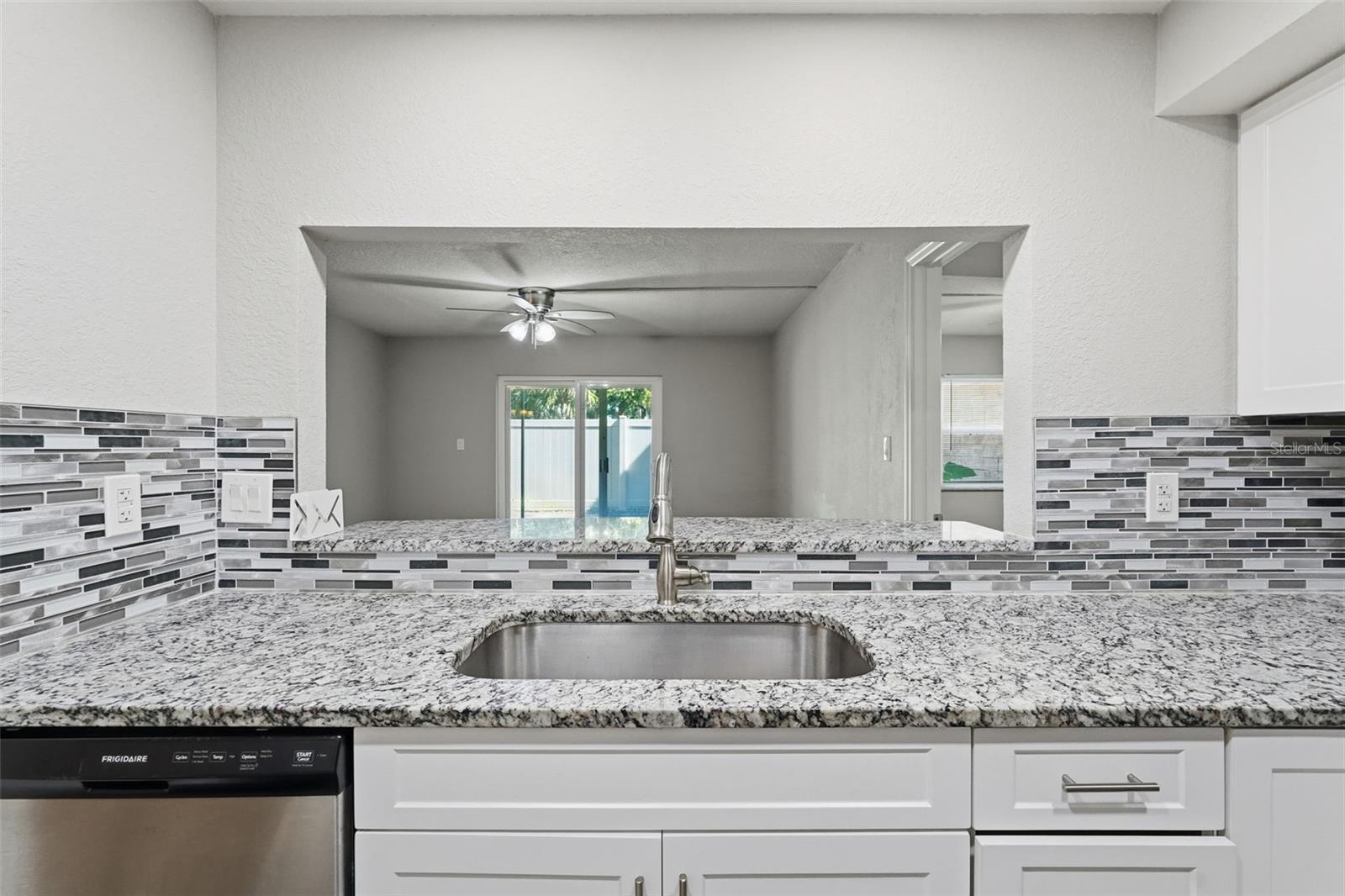 Image 5 of 36 For 2843 3rd Street 109