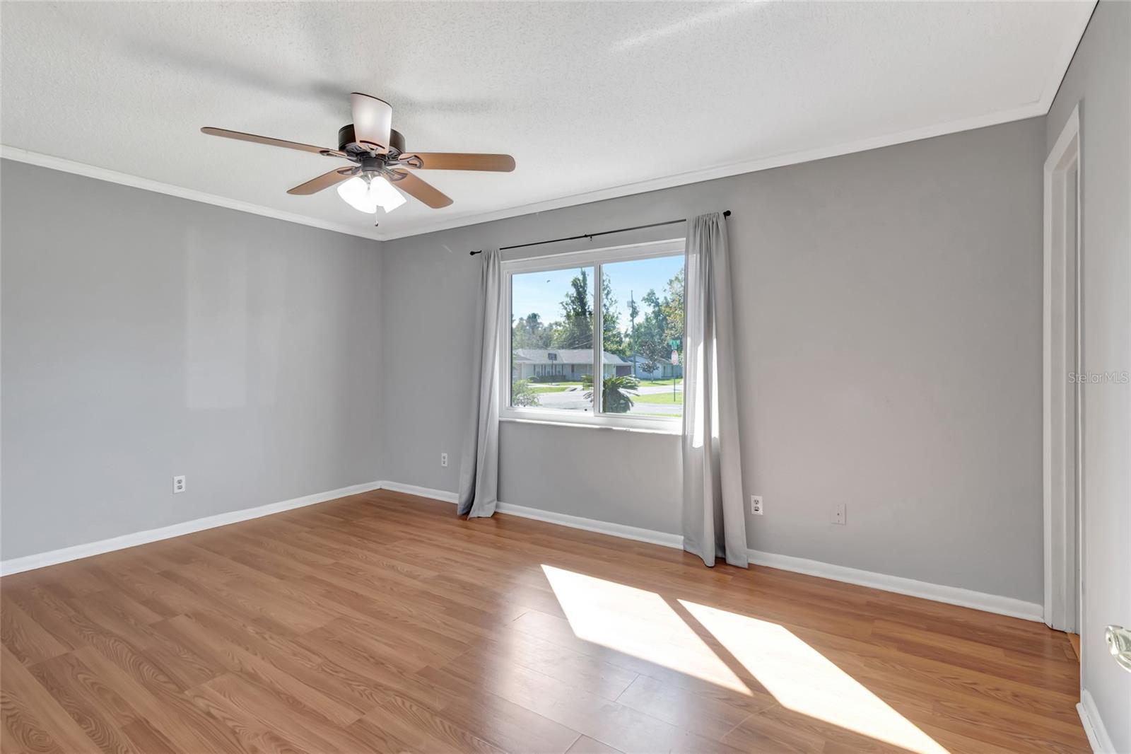 Image 13 of 36 For 6989 52 Place