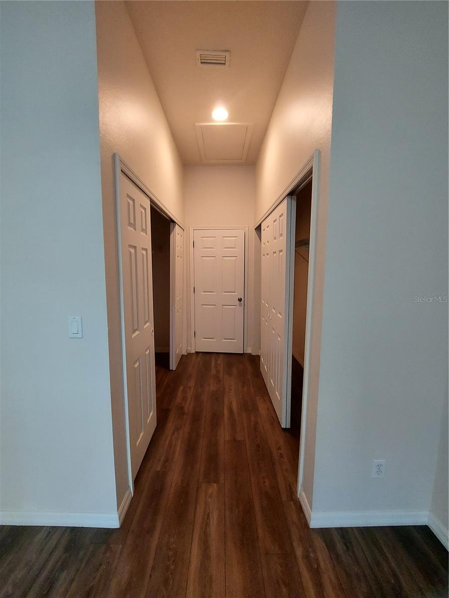 Image 20 of 27 For 3415 Anthony Road 403