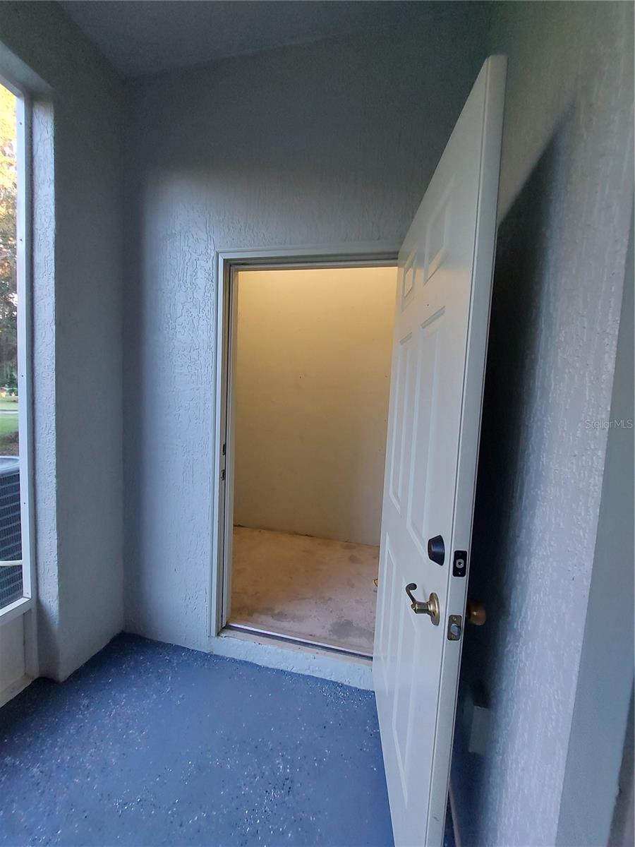 Image 7 of 27 For 3415 Anthony Road 403