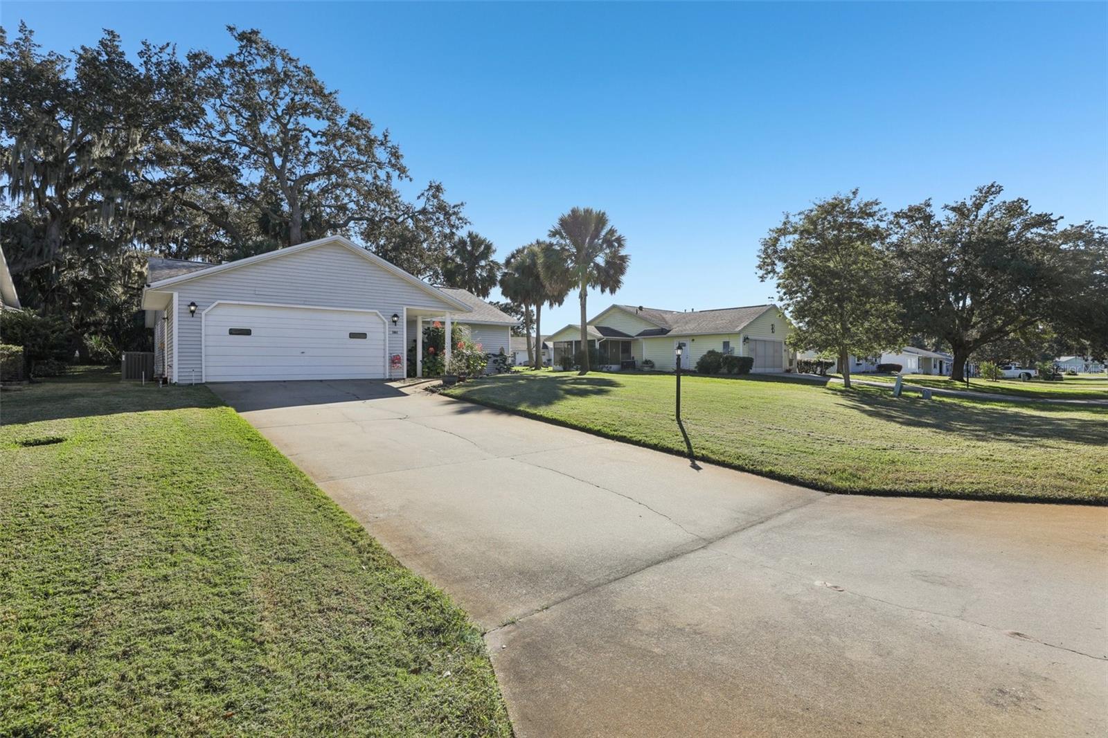 Image 4 of 54 For 304 Brigadoon Circle