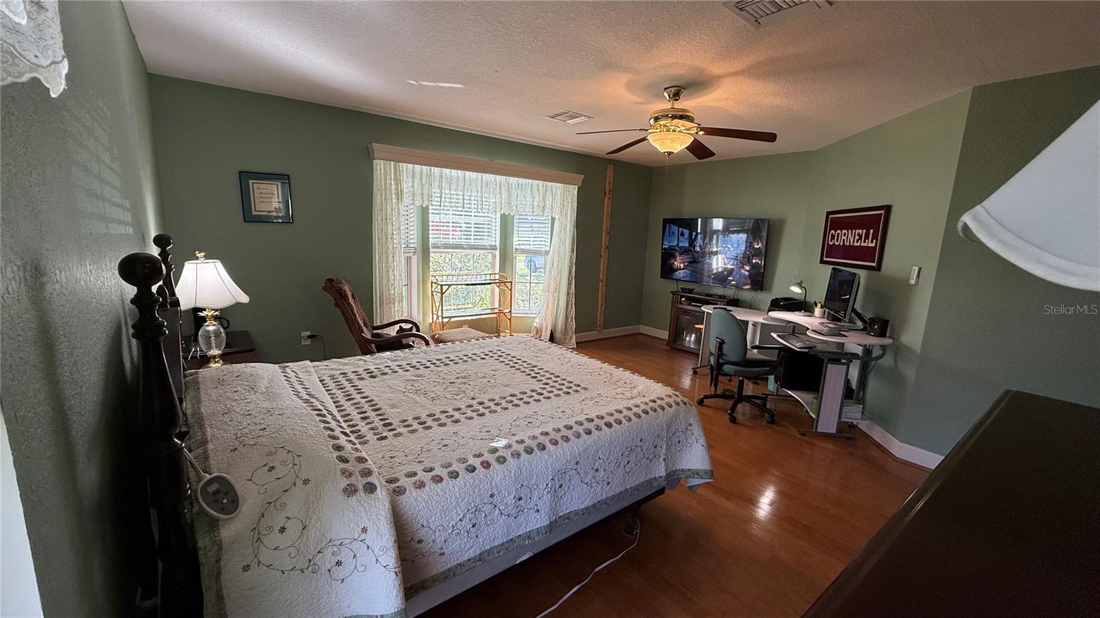 Image 12 of 37 For 436 61st Terrace