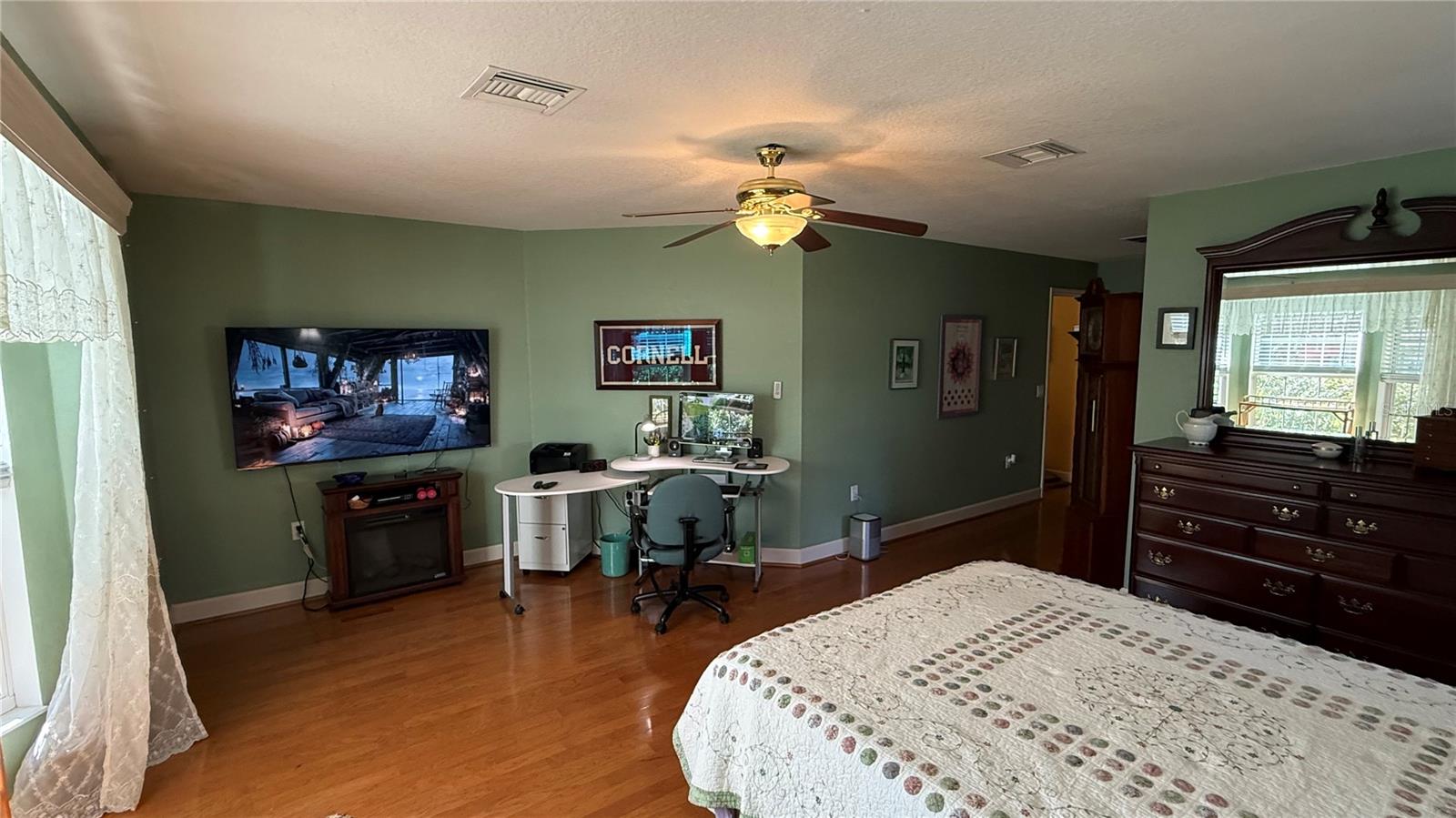 Image 13 of 37 For 436 61st Terrace