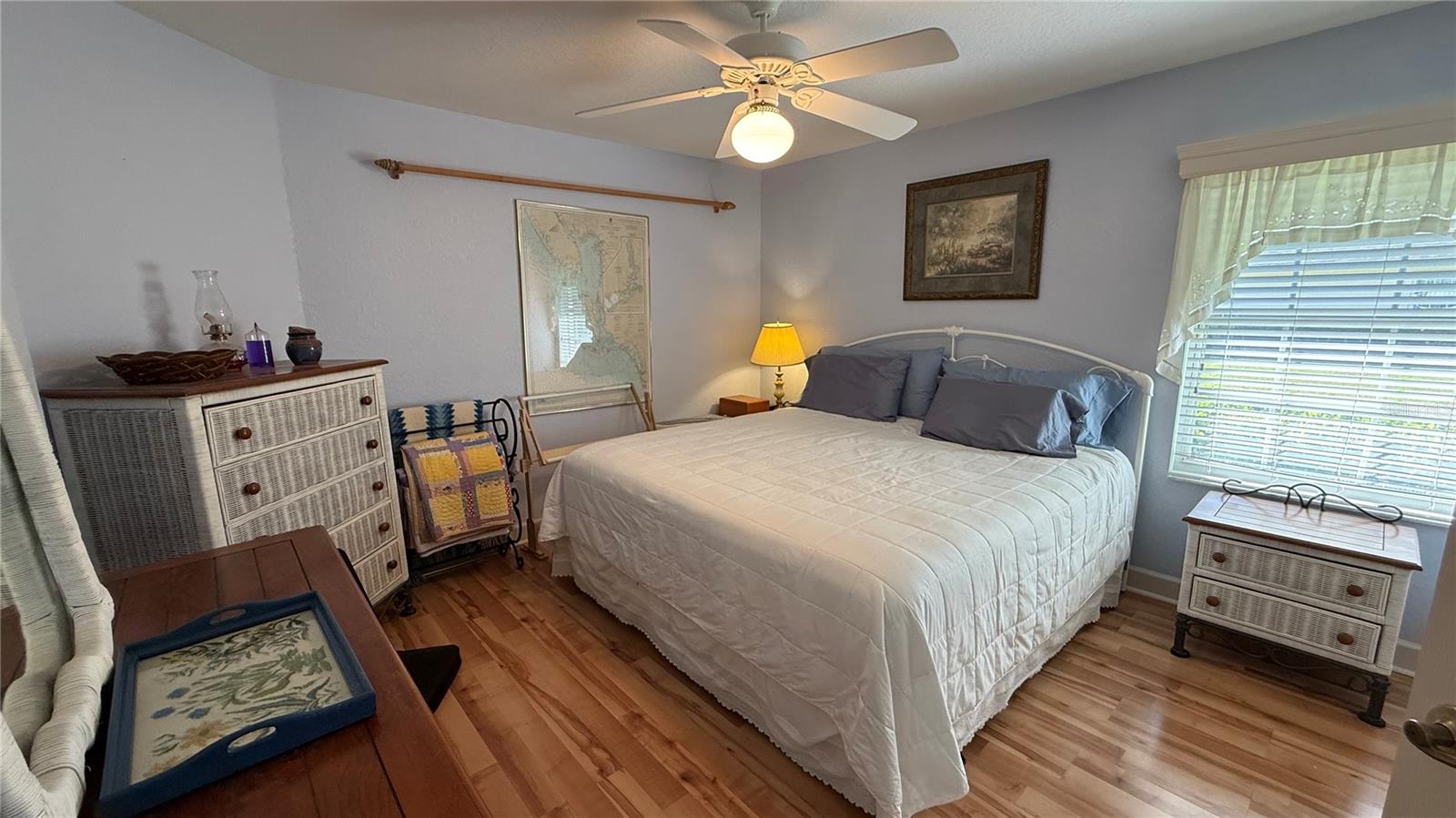 Image 16 of 37 For 436 61st Terrace