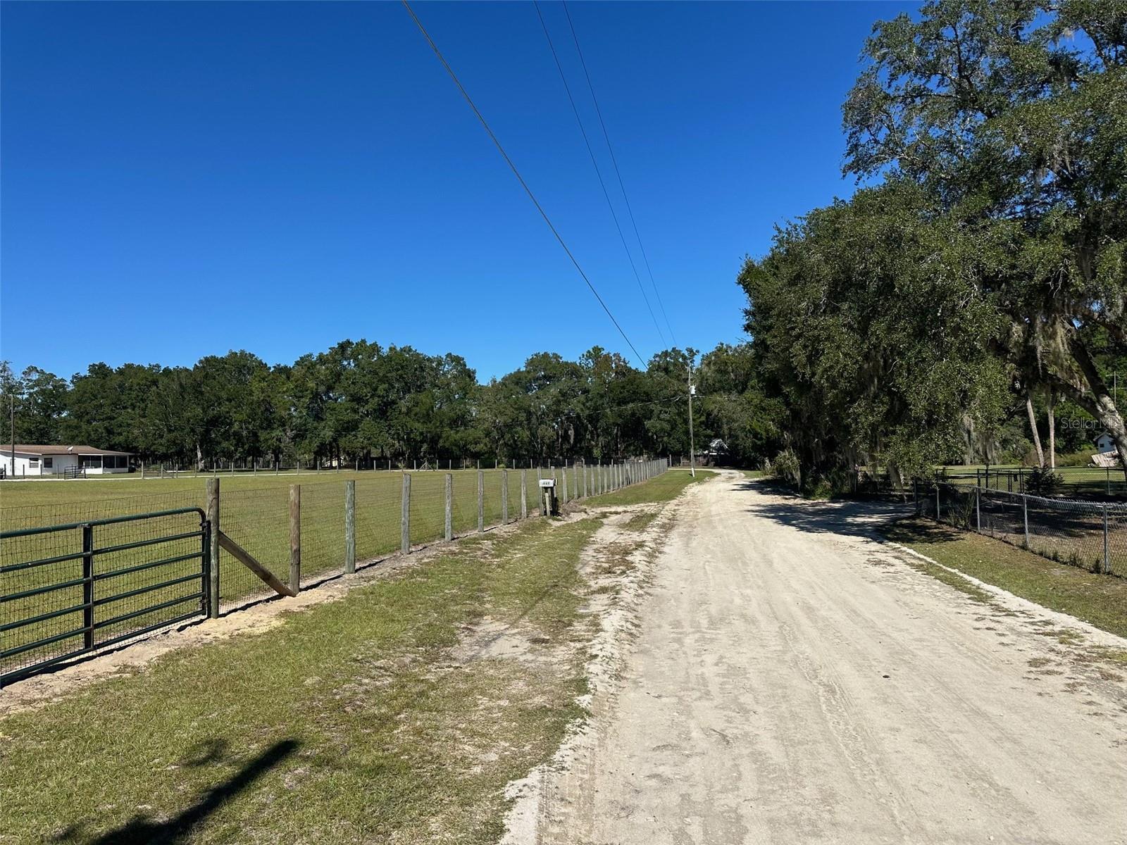 Image 5 of 6 For 698 76th Terrace