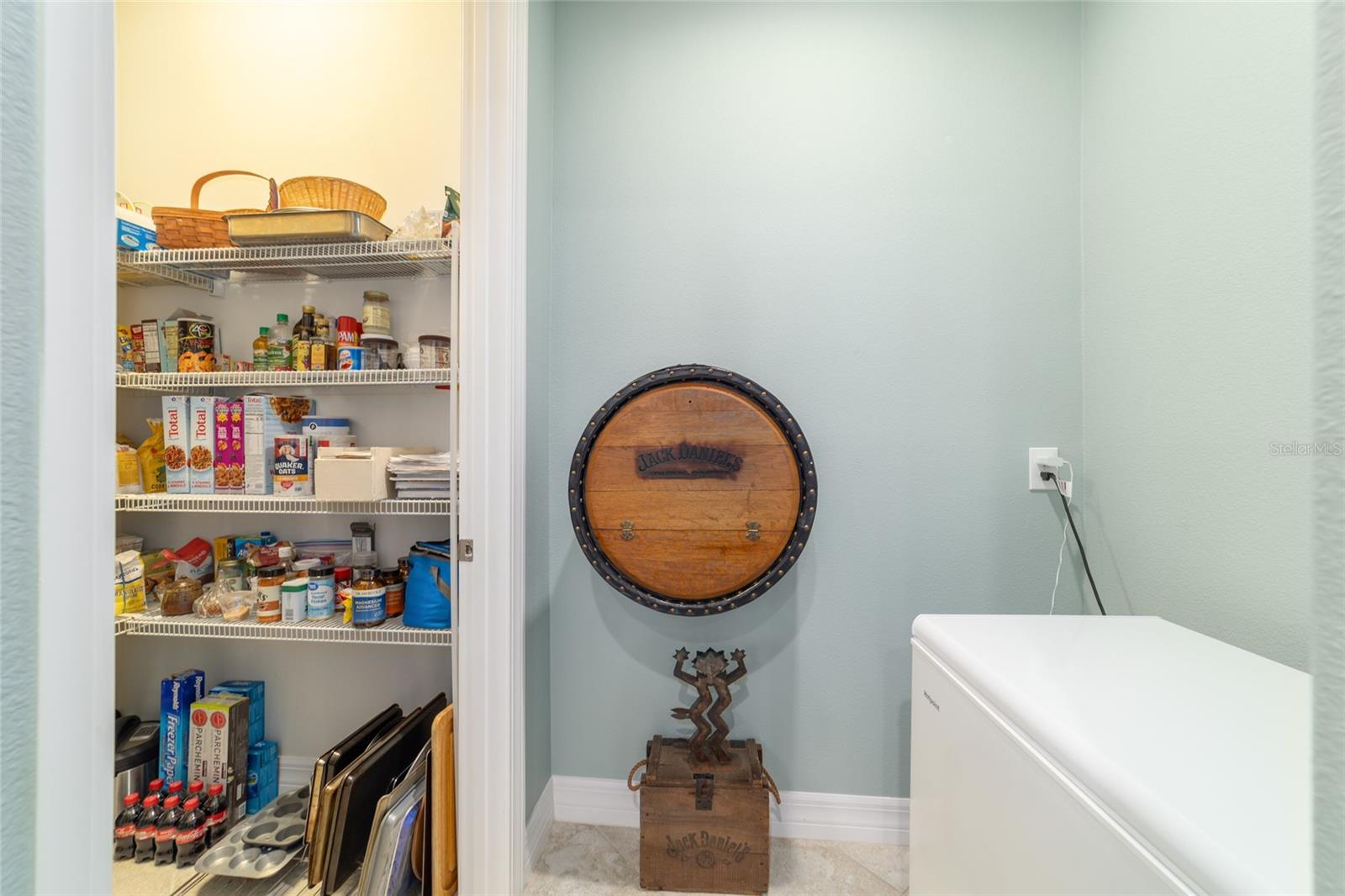 Image 18 of 69 For 10106 77th Loop