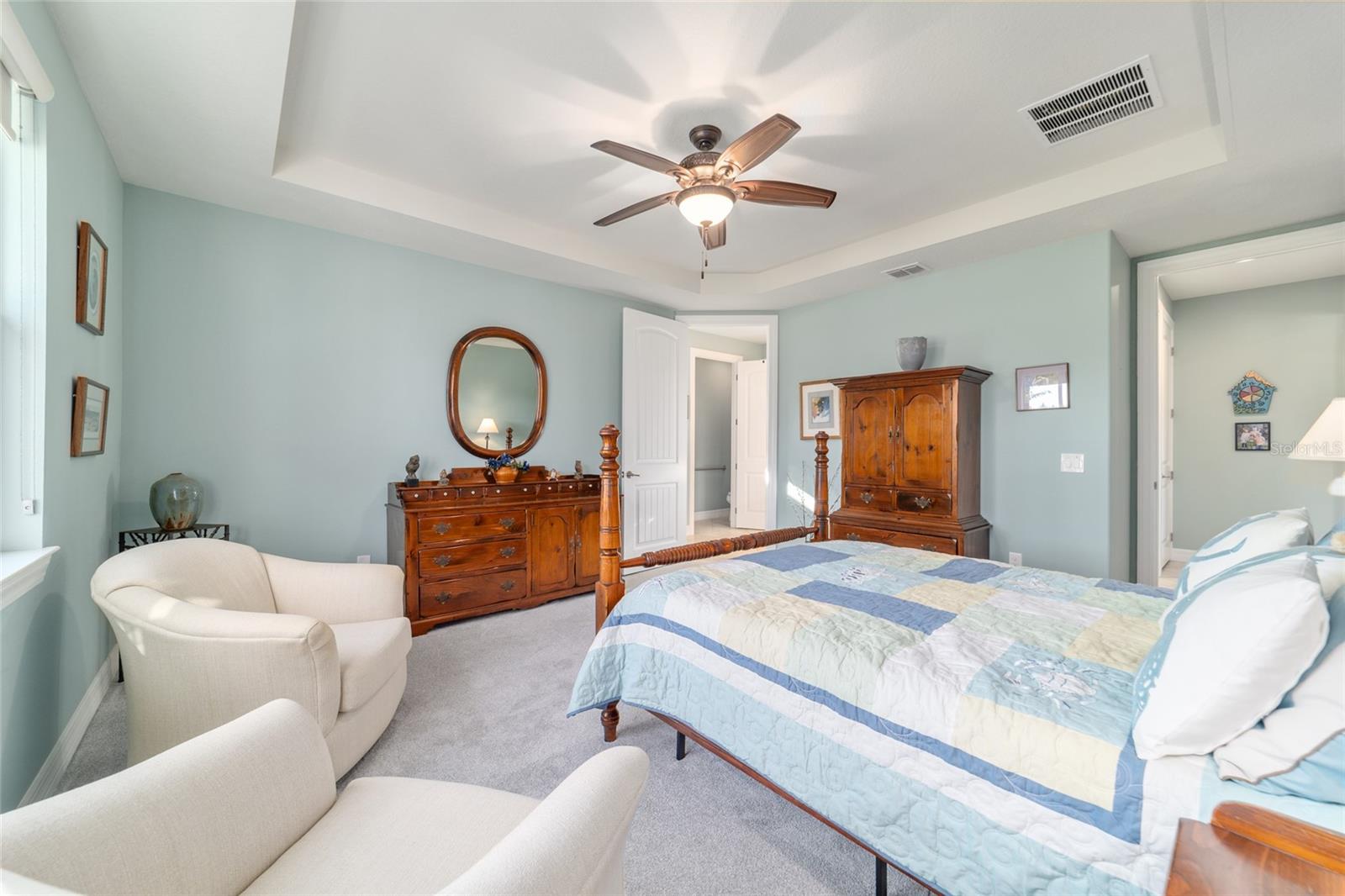 Image 32 of 69 For 10106 77th Loop