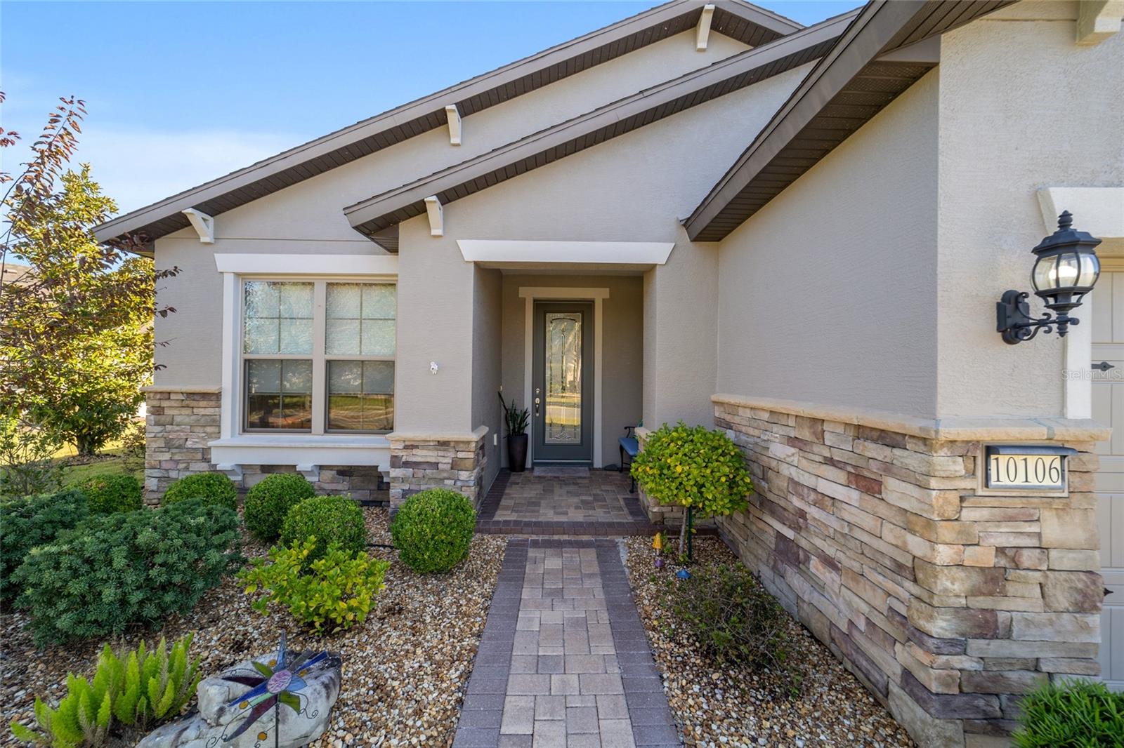 Image 5 of 69 For 10106 77th Loop