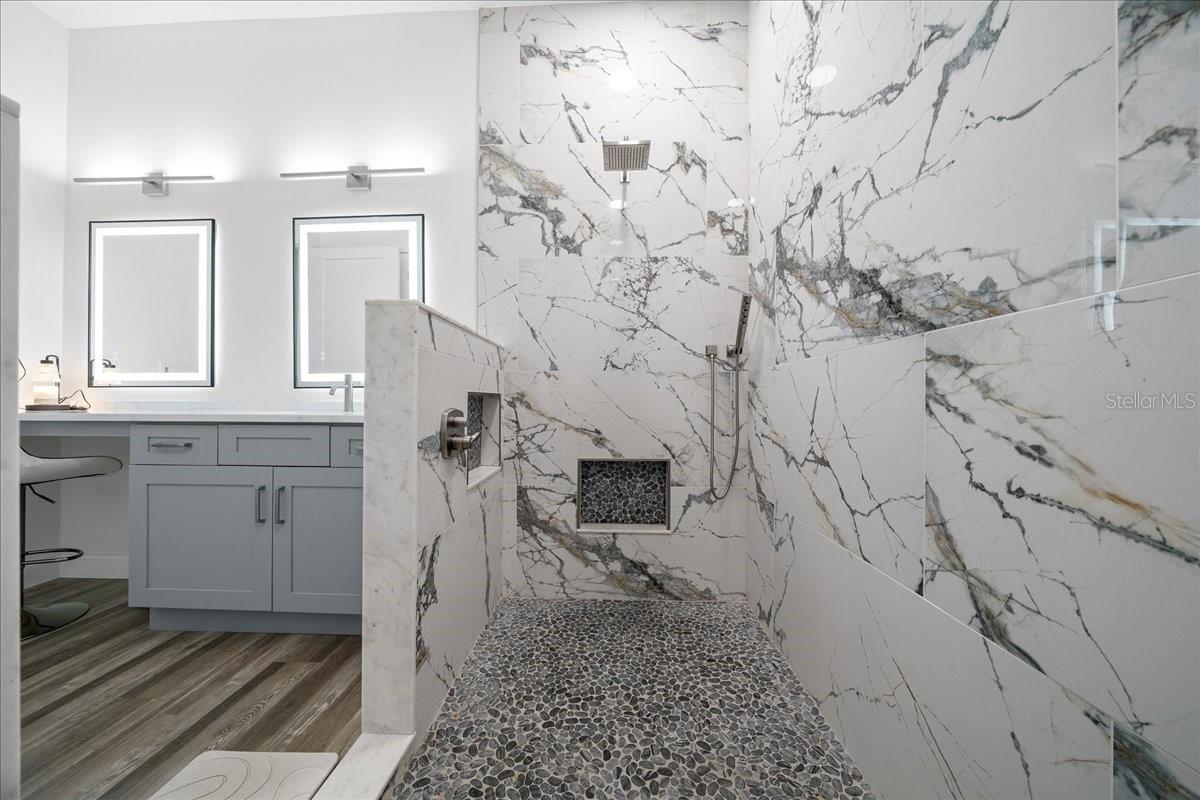 Image 36 of 78 For 252 Malauka Road