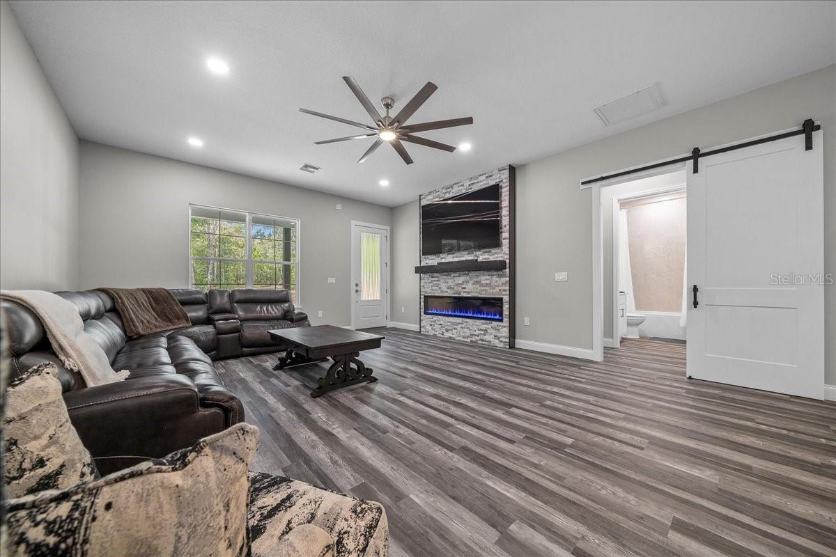 Image 41 of 78 For 252 Malauka Road