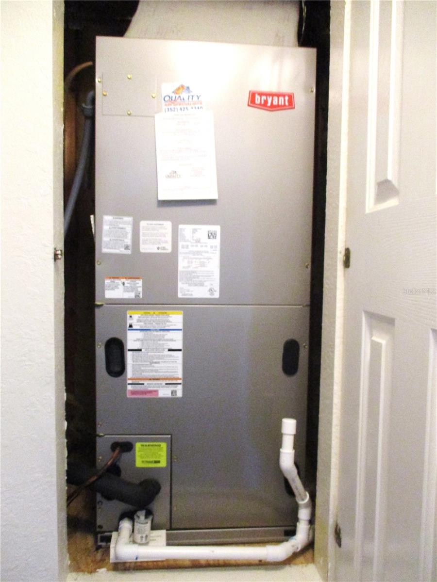 Image 48 of 84 For 11228 138th Place