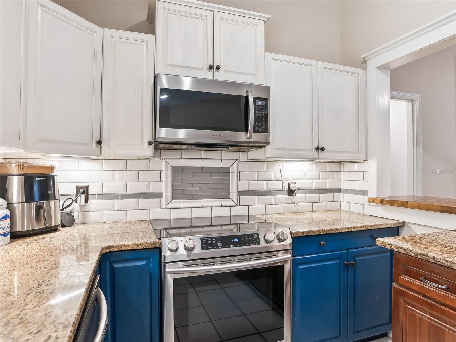 Image 10 of 47 For 1950 159th Avenue