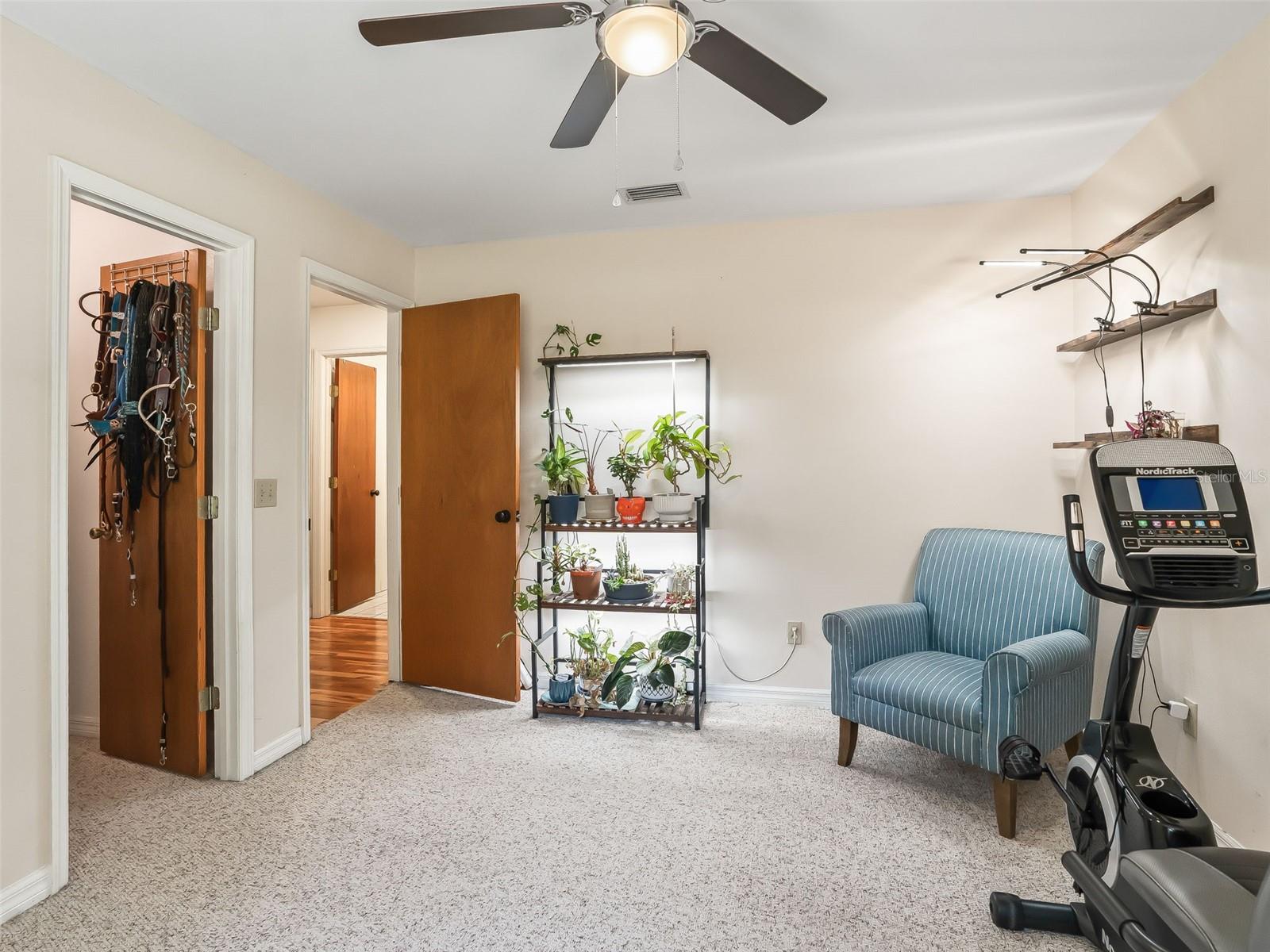 Image 19 of 47 For 1950 159th Avenue