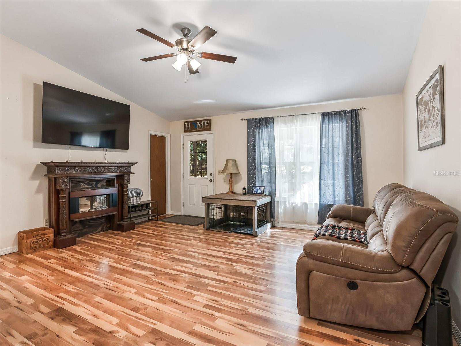 Image 5 of 47 For 1950 159th Avenue