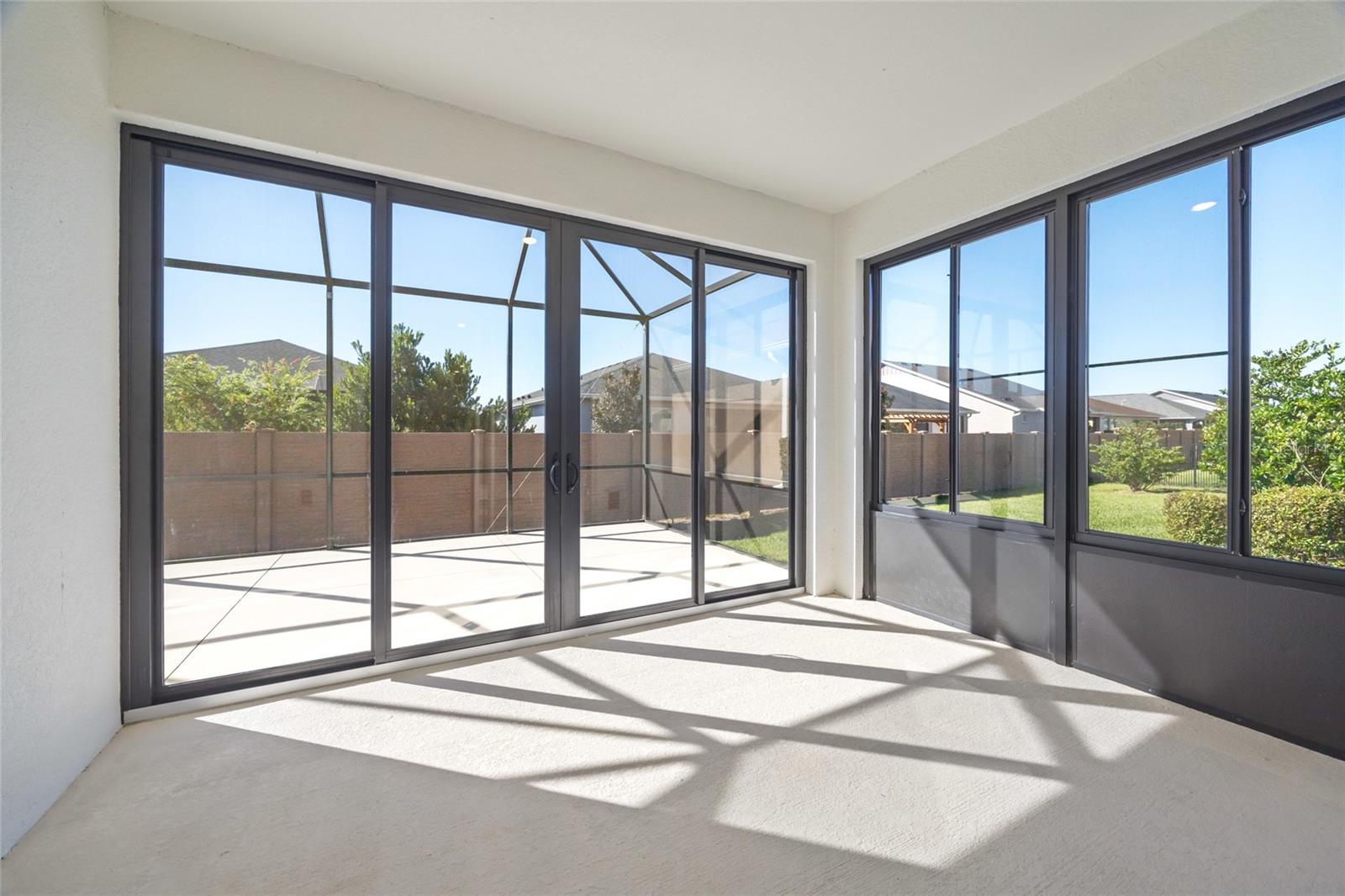 Image 23 of 58 For 5536 40th Loop