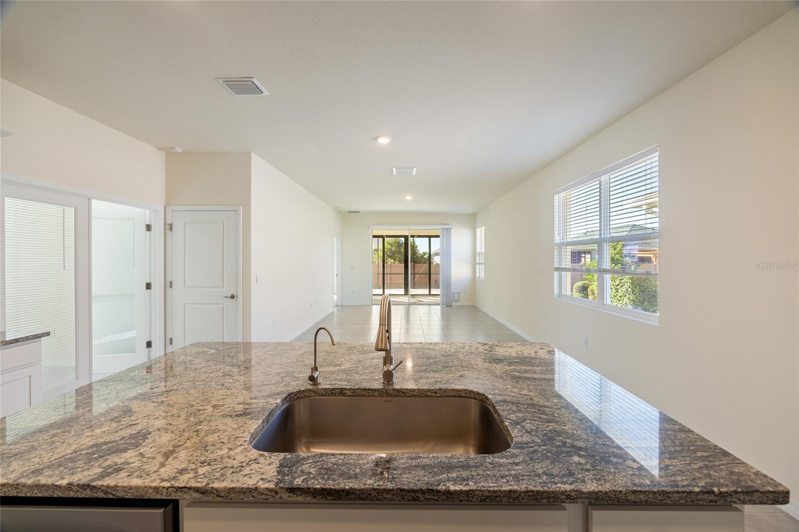 Image 8 of 58 For 5536 40th Loop