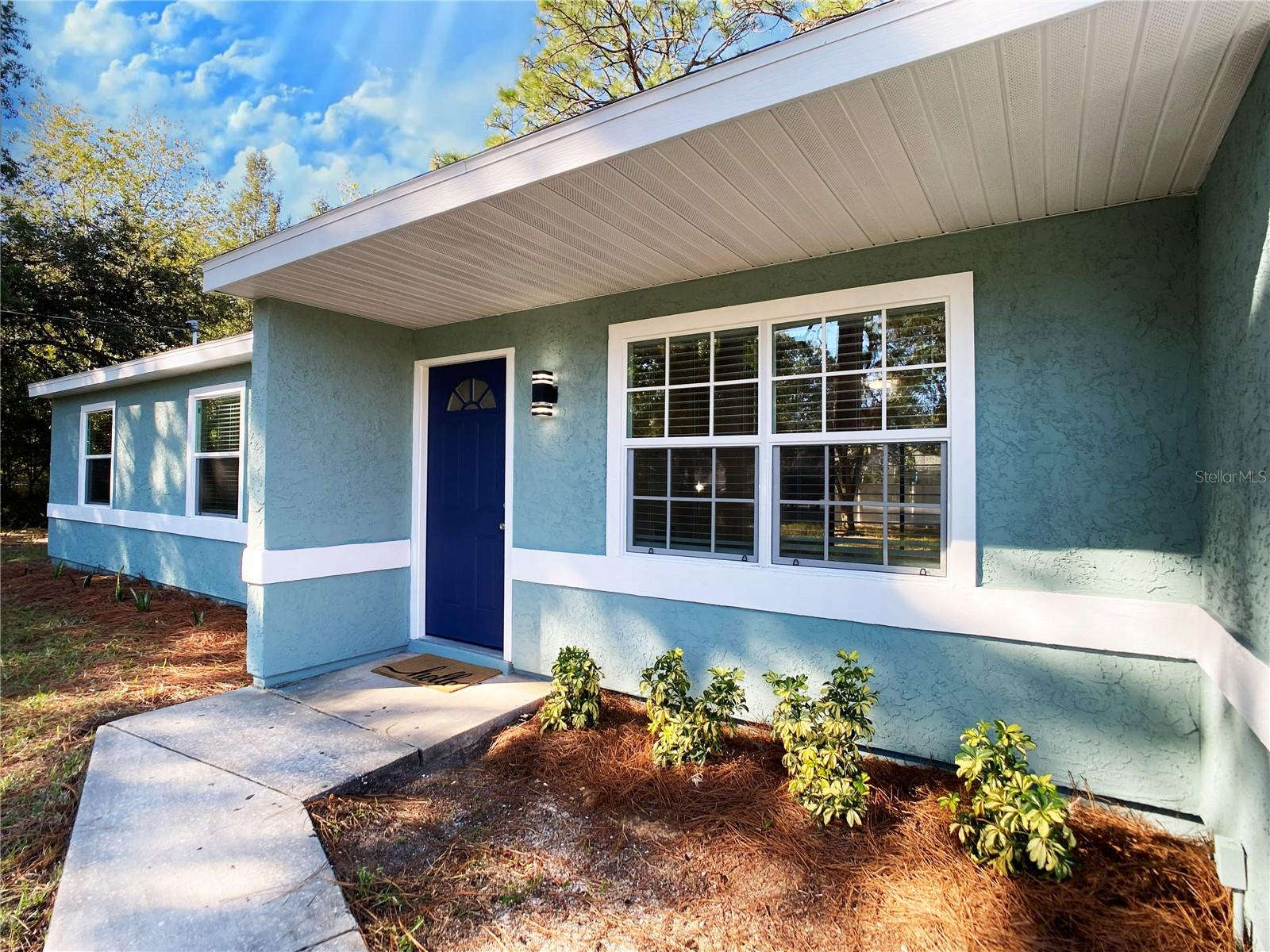 Image 16 of 39 For 18 Midway Court