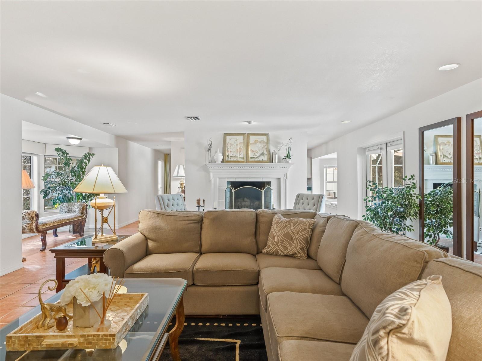 Image 10 of 69 For 22 Wood Ridge Drive