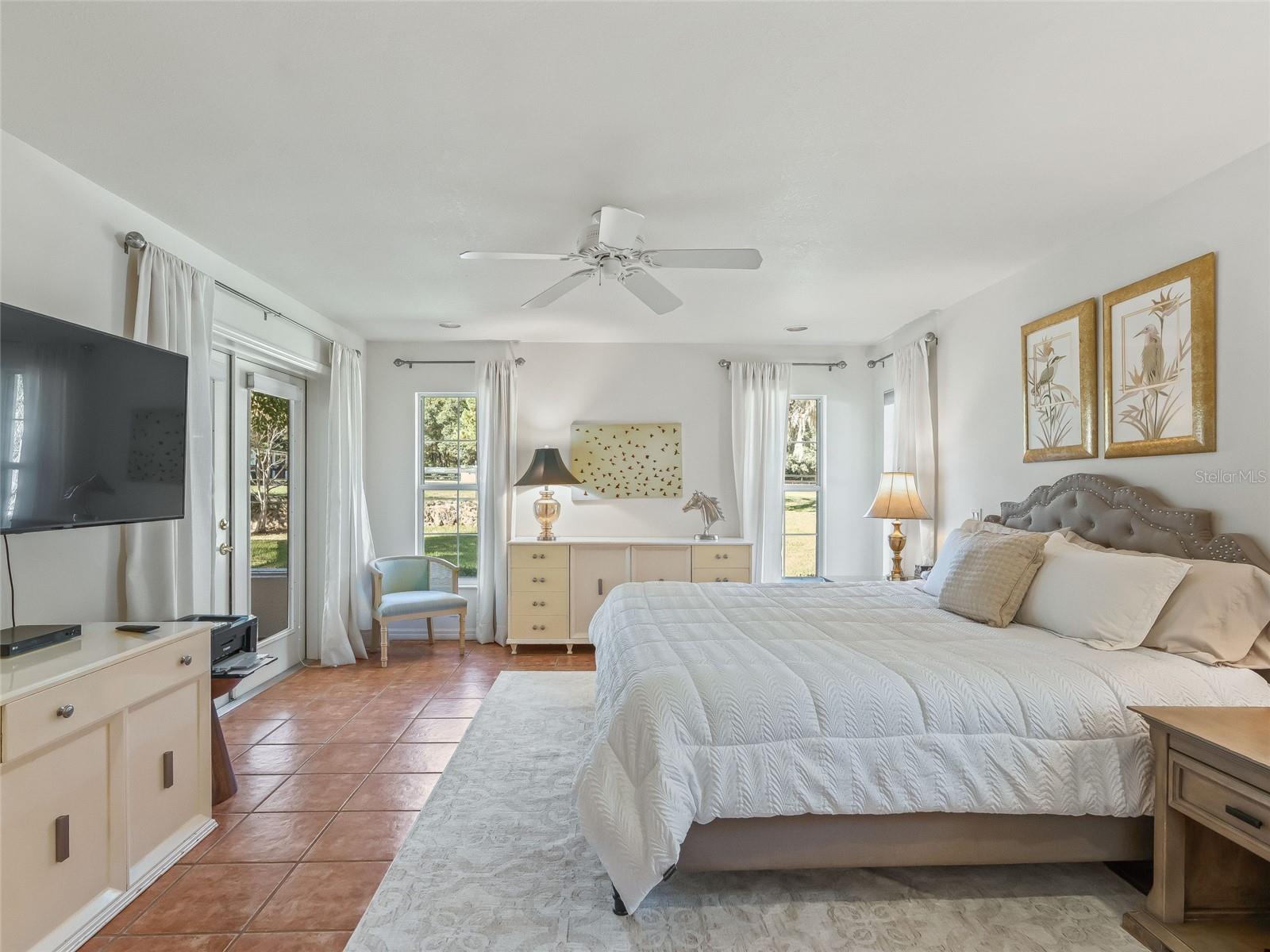 Image 17 of 69 For 22 Wood Ridge Drive