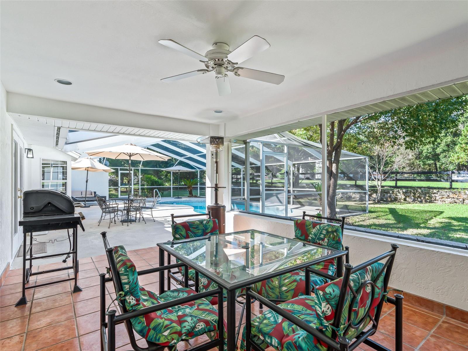 Image 39 of 69 For 22 Wood Ridge Drive