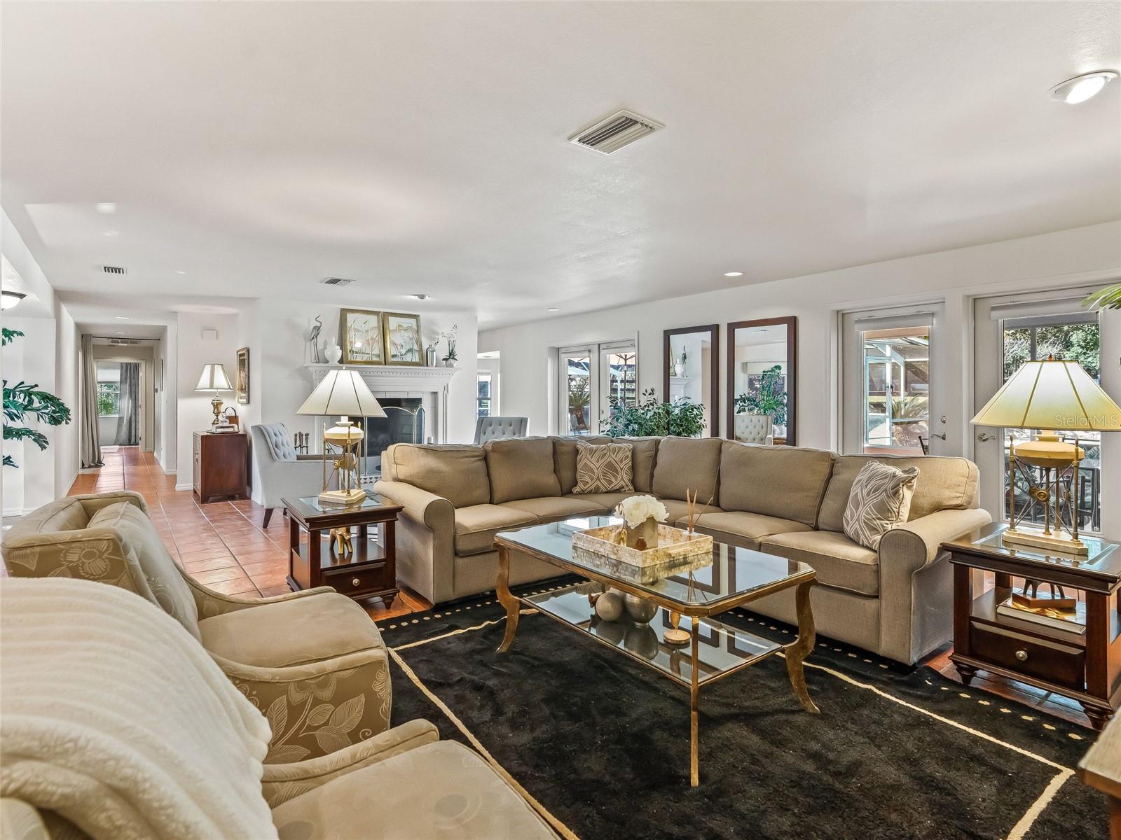 Image 7 of 69 For 22 Wood Ridge Drive