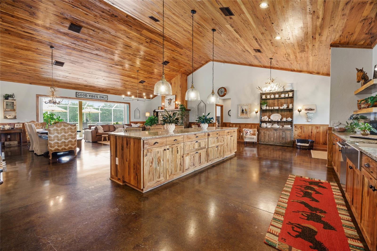 Image 15 of 99 For 41526 Saddle Ridge Lane