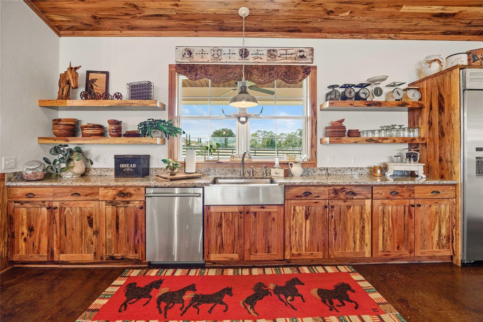 Image 17 of 99 For 41526 Saddle Ridge Lane