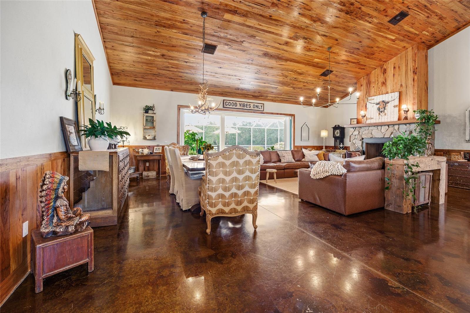 Image 28 of 99 For 41526 Saddle Ridge Lane