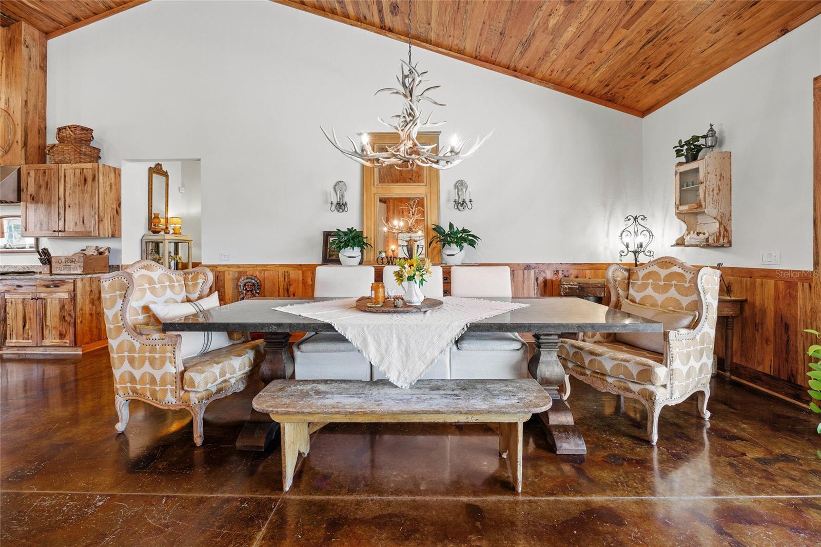 Image 29 of 99 For 41526 Saddle Ridge Lane