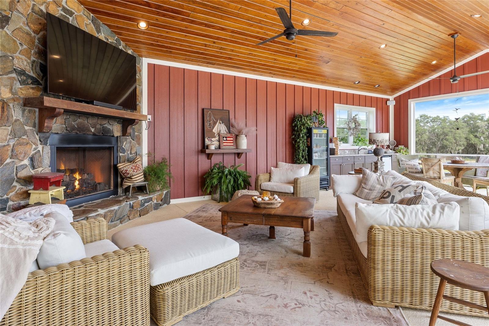 Image 41 of 99 For 41526 Saddle Ridge Lane