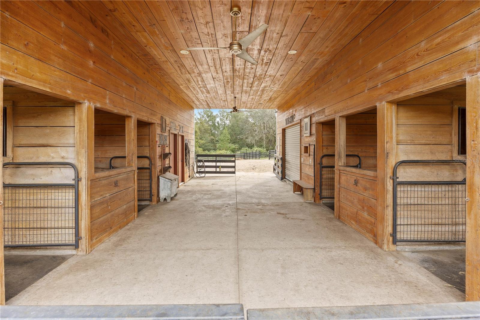 Image 97 of 99 For 41526 Saddle Ridge Lane