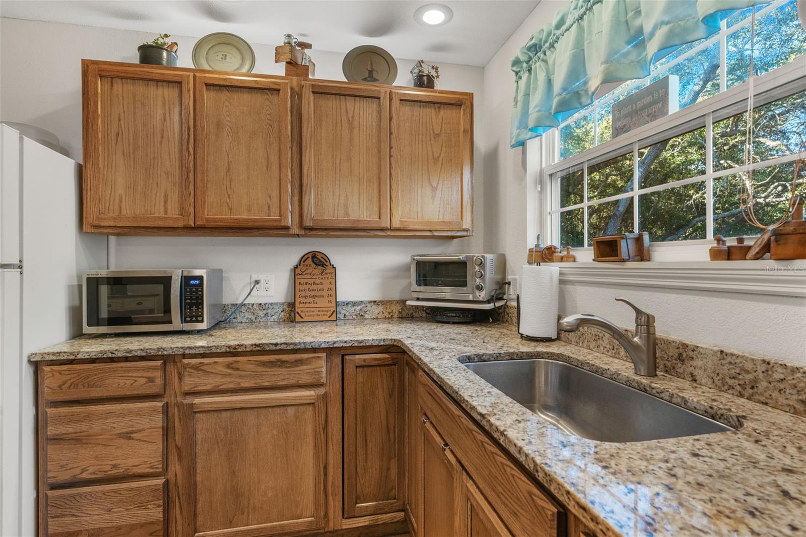 Listing photo id 43 for 5633 Nobis Circle