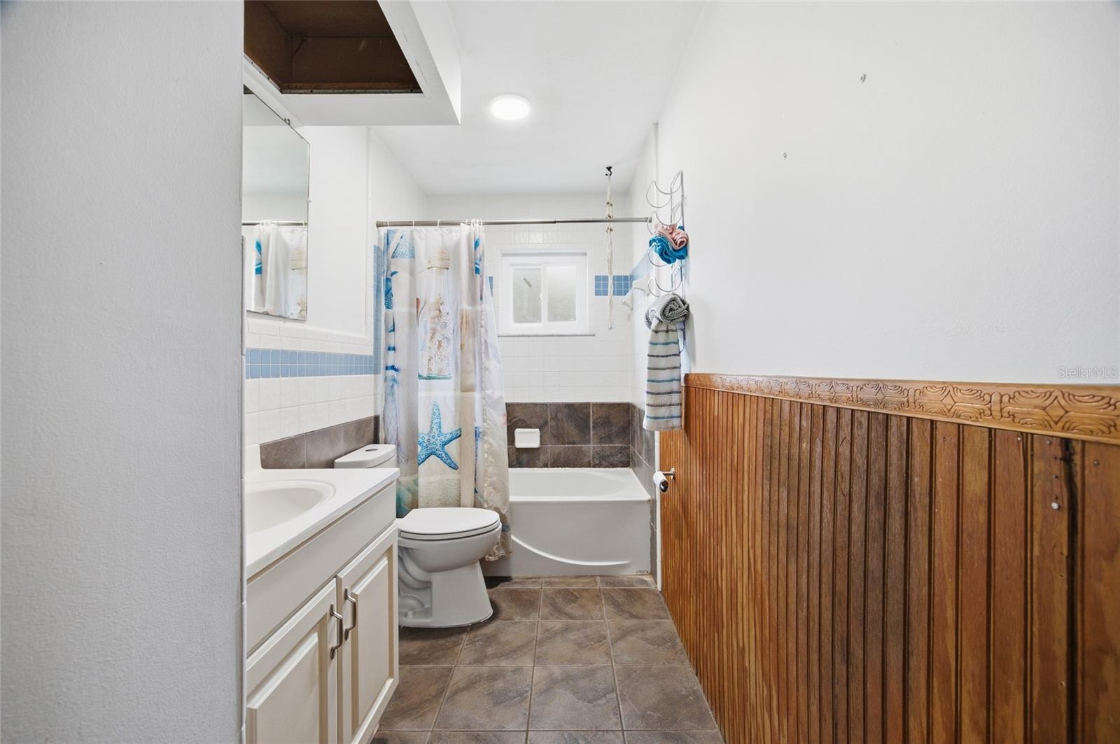 Image 25 of 46 For 21133 75th Avenue