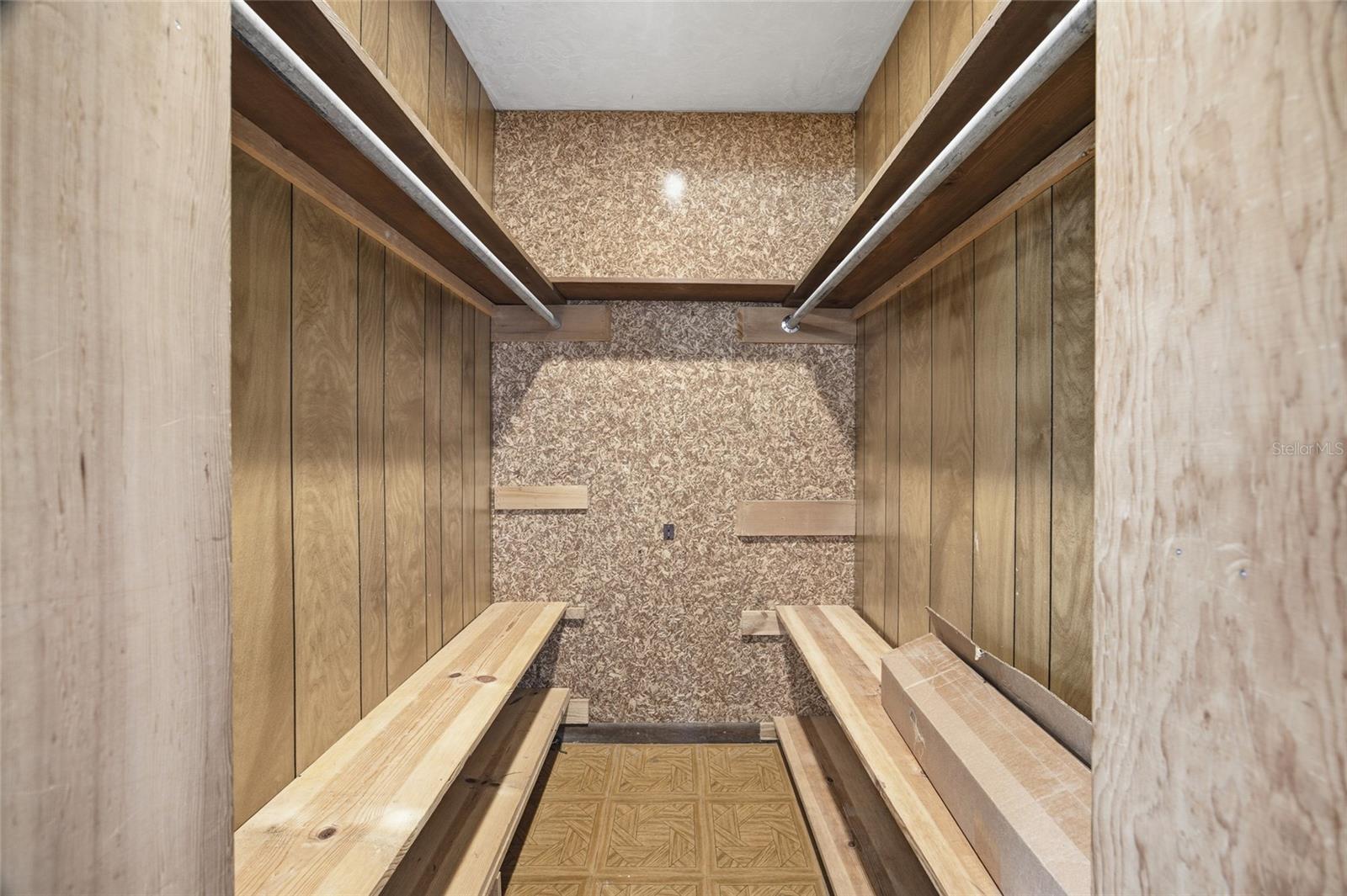 Image 27 of 46 For 21133 75th Avenue