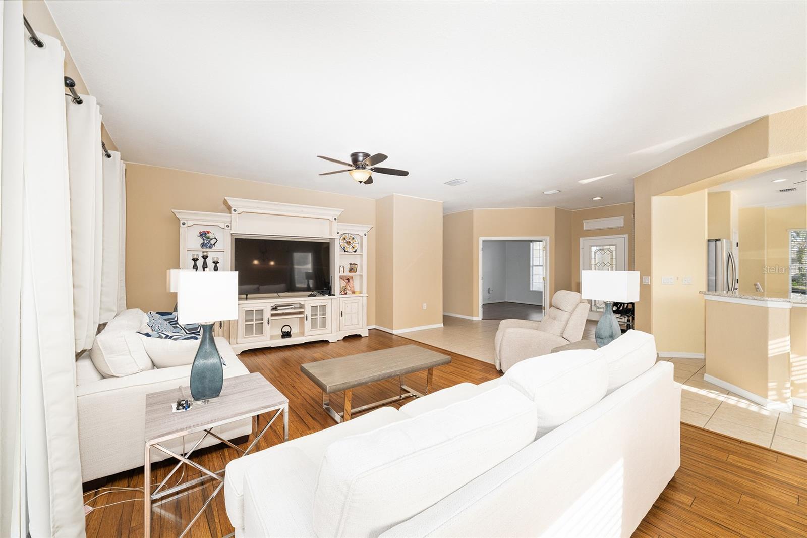 Image 16 of 61 For 12546 92nd Terrace