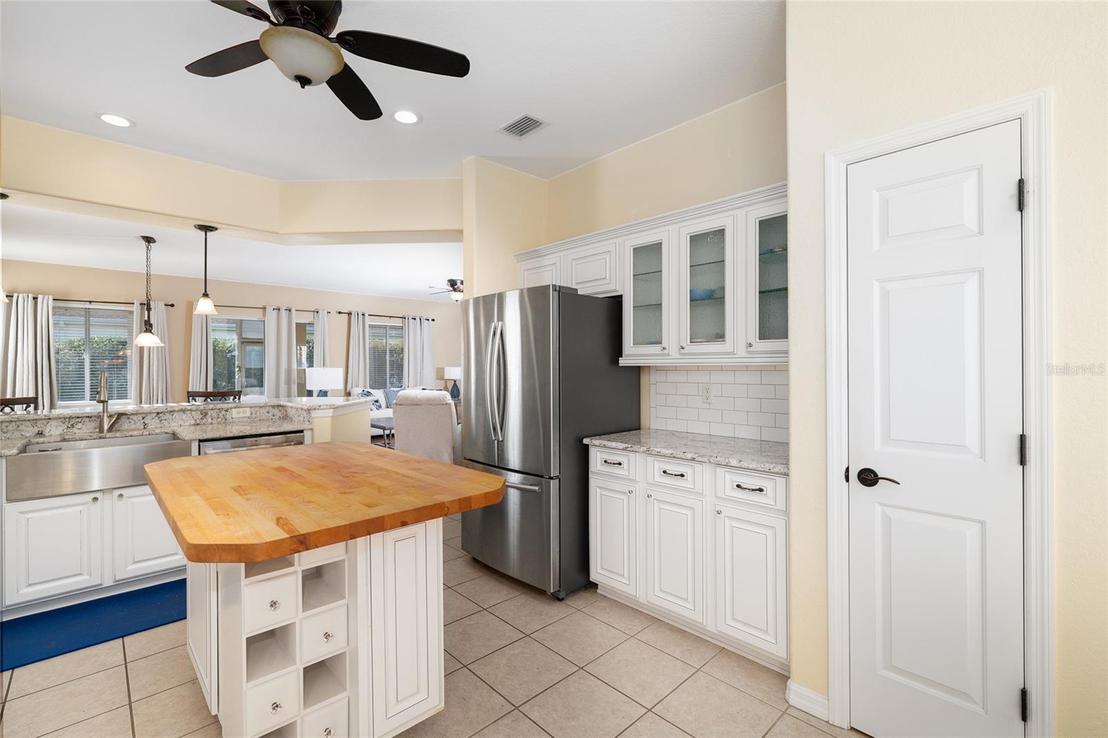 Image 18 of 61 For 12546 92nd Terrace