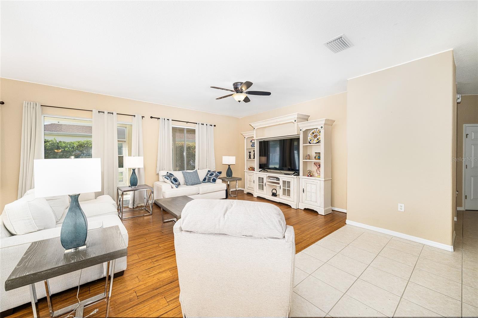 Image 21 of 61 For 12546 92nd Terrace